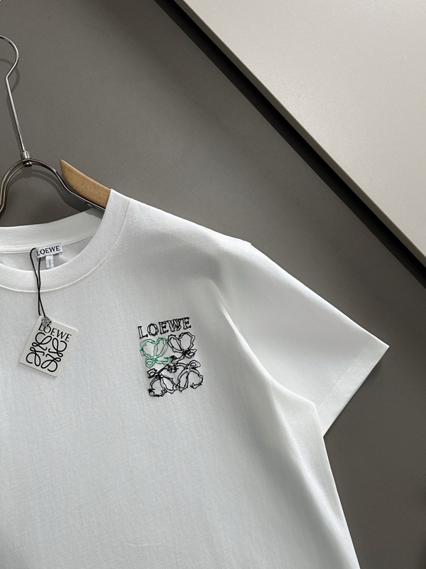 ブランドTシャツ側面デザイン